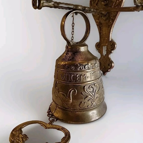 Vintage Brass Ornate Door Knocker & Bell  W/ Vocem-Meam Audi  Qui-Me-Tangit - Picture 3 of 11